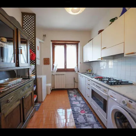 By Fh Apartment *