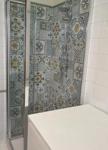 By Fh * 리비손돌리